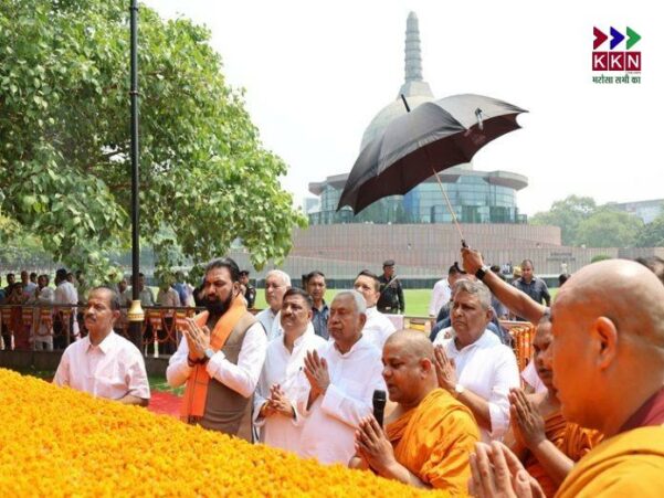 Buddha Jayanti 2025: Bihar CM Nitish Kumar offers prayers at Buddha Smriti Park,