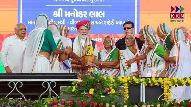 PM Modi Honored by 1971 War Heroines in Bhuj, Presented With Sindoor Plant