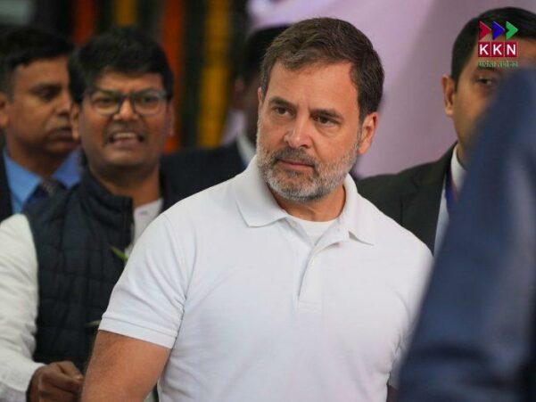 Rahul Gandhi Pays Tribute to Dashrath Manjh