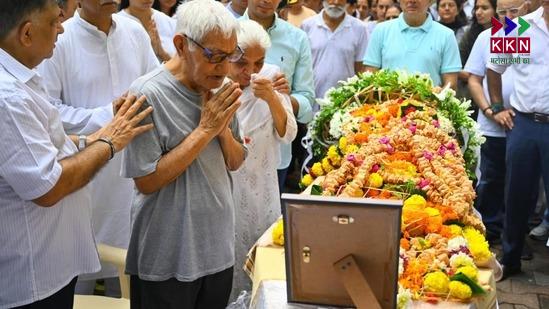 Air India Pilot Captain Sumeet Sabharwal Honored by Father