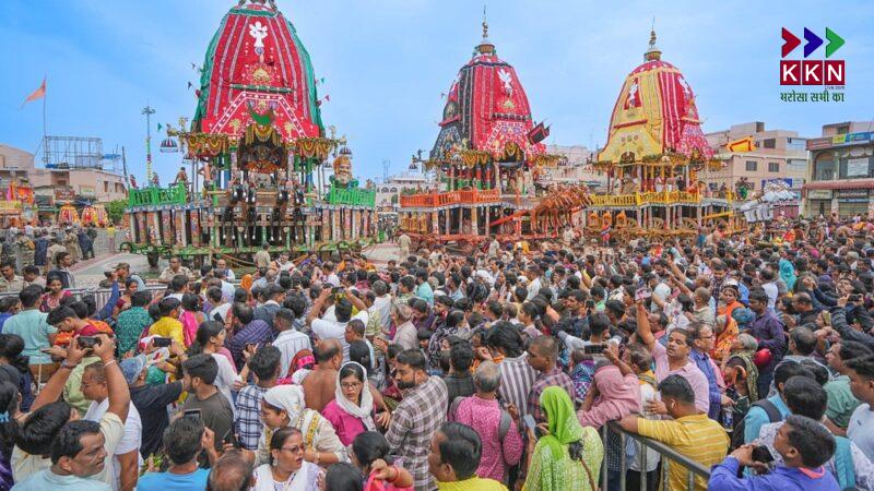 Stampede During Rath Yatra at Gudincha Temple in Puri: Three Dead, Over 50 Injured